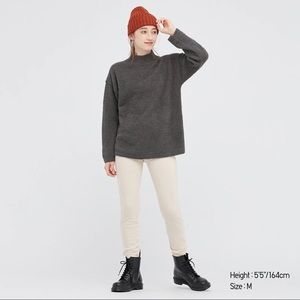 Uniqlo Soft Fluffy Gray Mock Neck Sweater Size Small S Skims Boucle Cozy